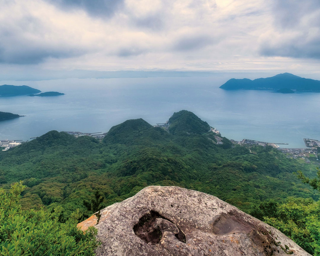 龍ヶ岳山
